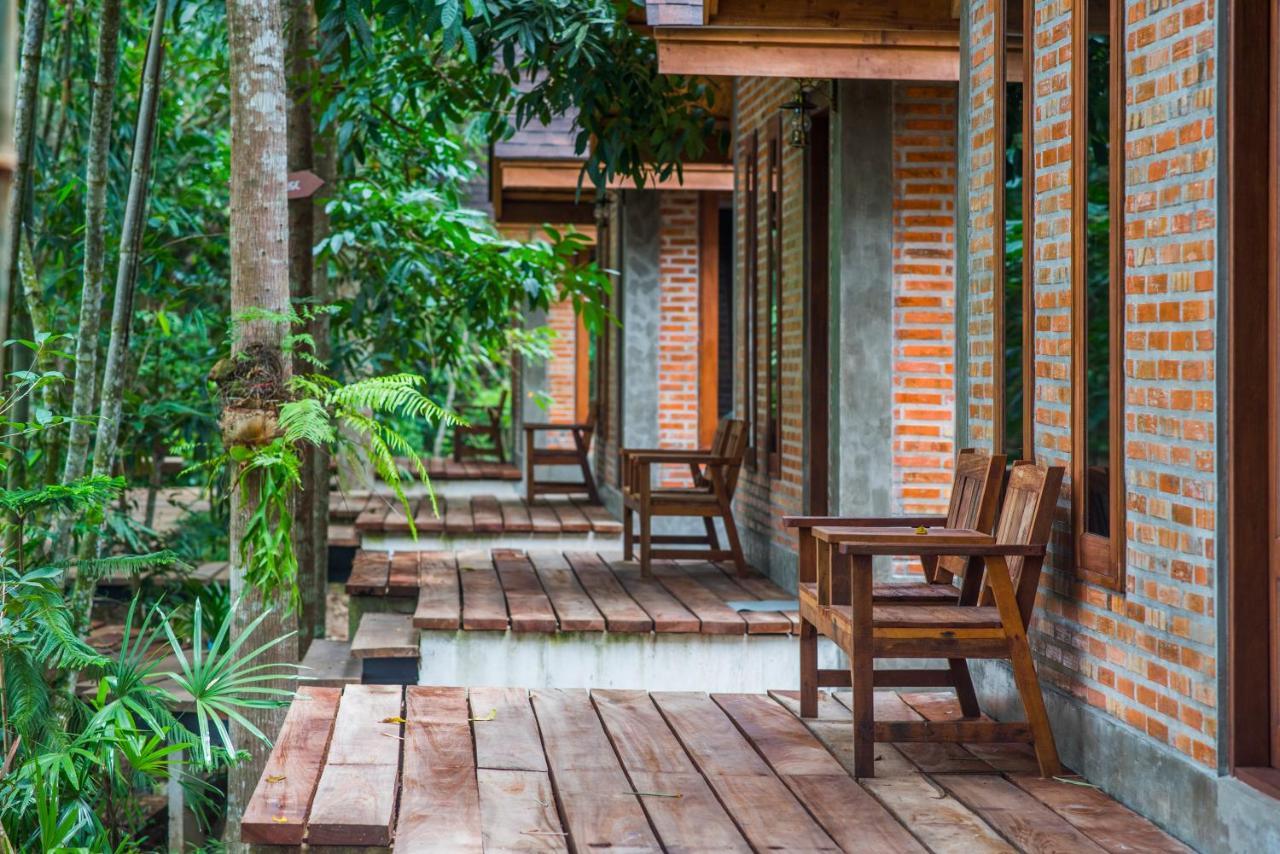 Kung Nok Tha Resort Nakhon Si Thammarat Buitenkant foto