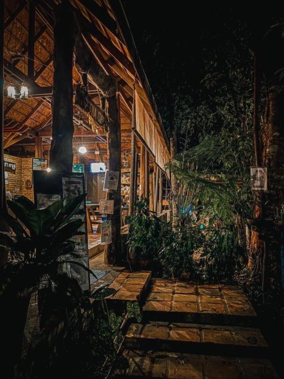 Kung Nok Tha Resort Nakhon Si Thammarat Buitenkant foto
